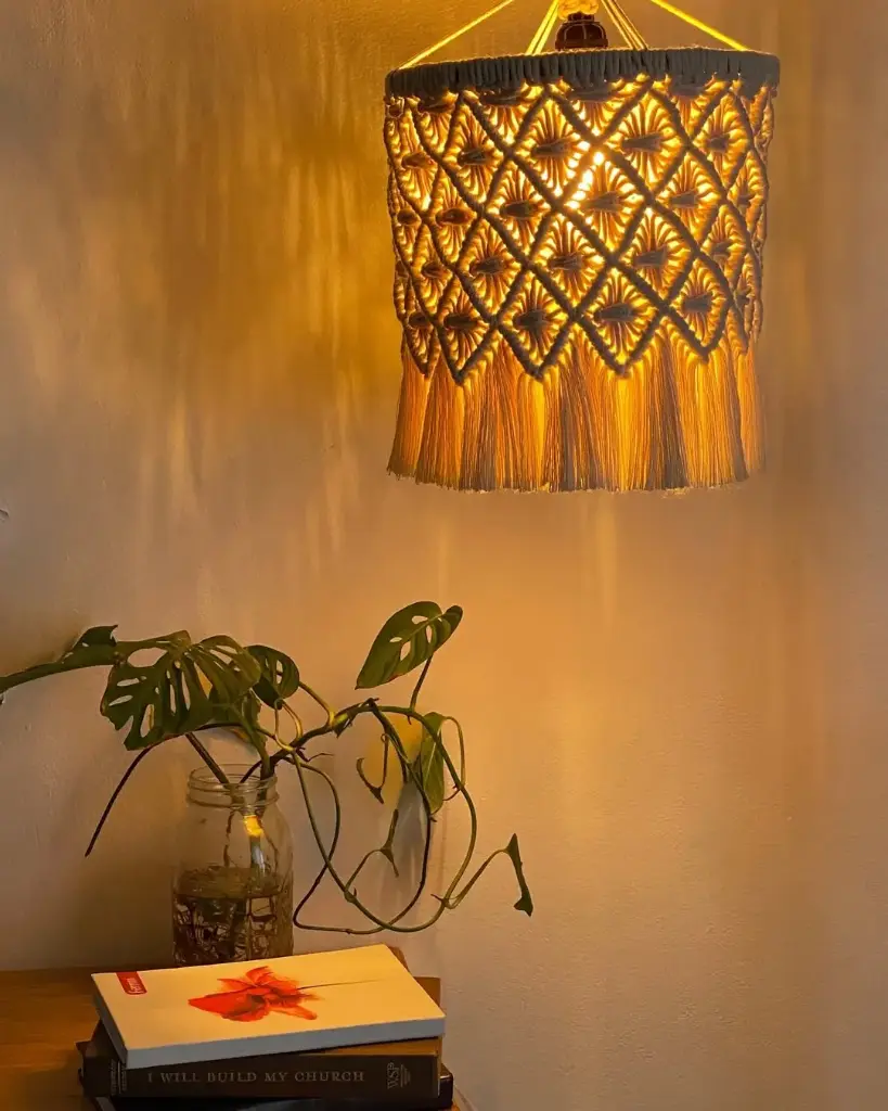 «Irene» | Lámpara de macramé | Pequeña